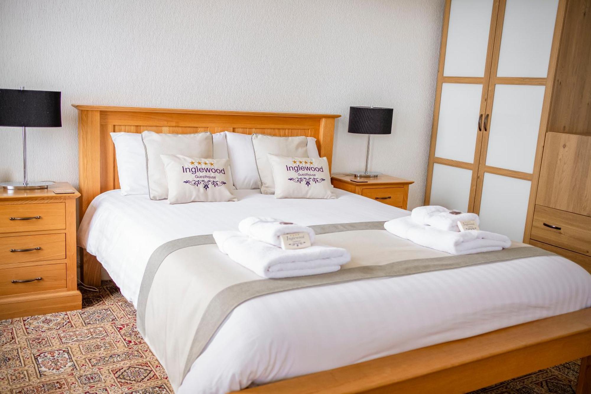 Inglewood - Opul Express Hotel Douglas Quarto foto