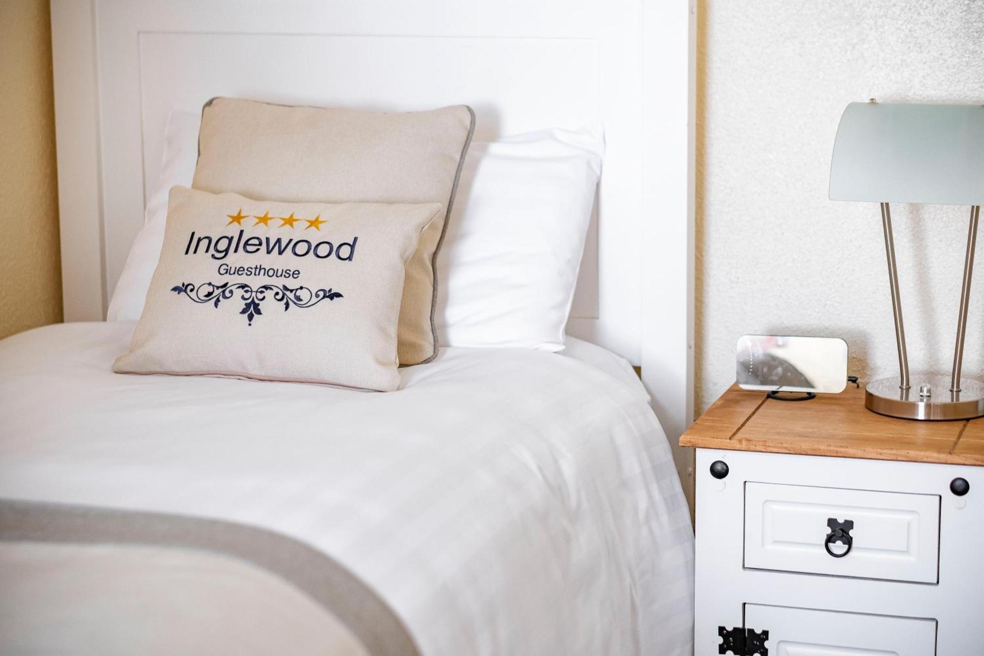 Inglewood - Opul Express Hotel Douglas Quarto foto